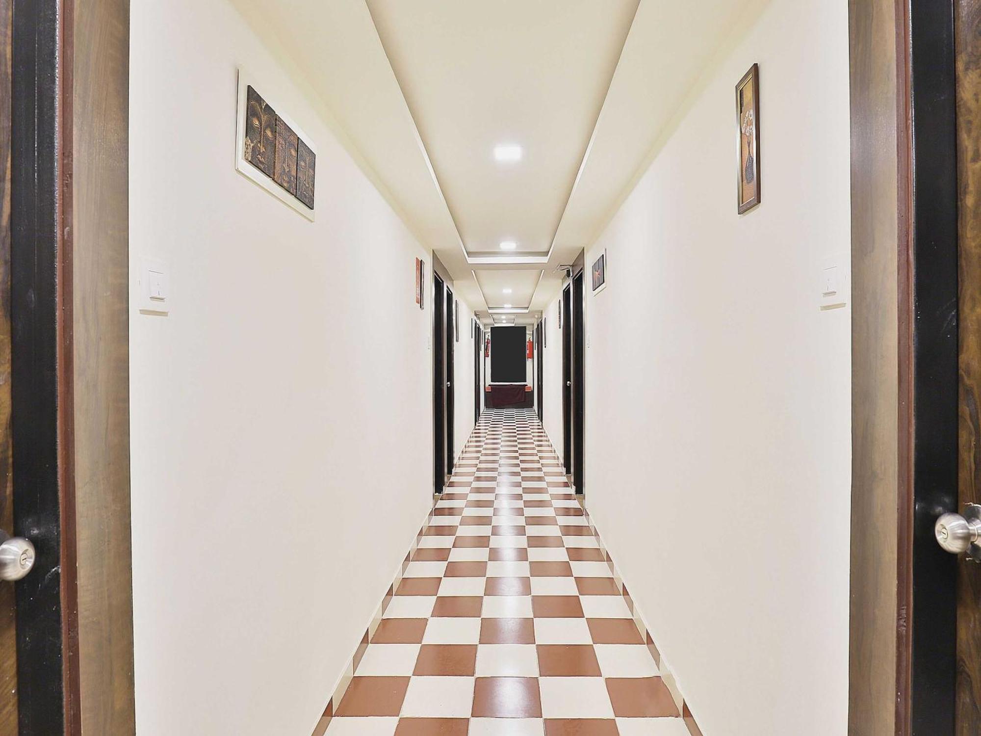 Hotel O Kajri Koba Екстериор снимка