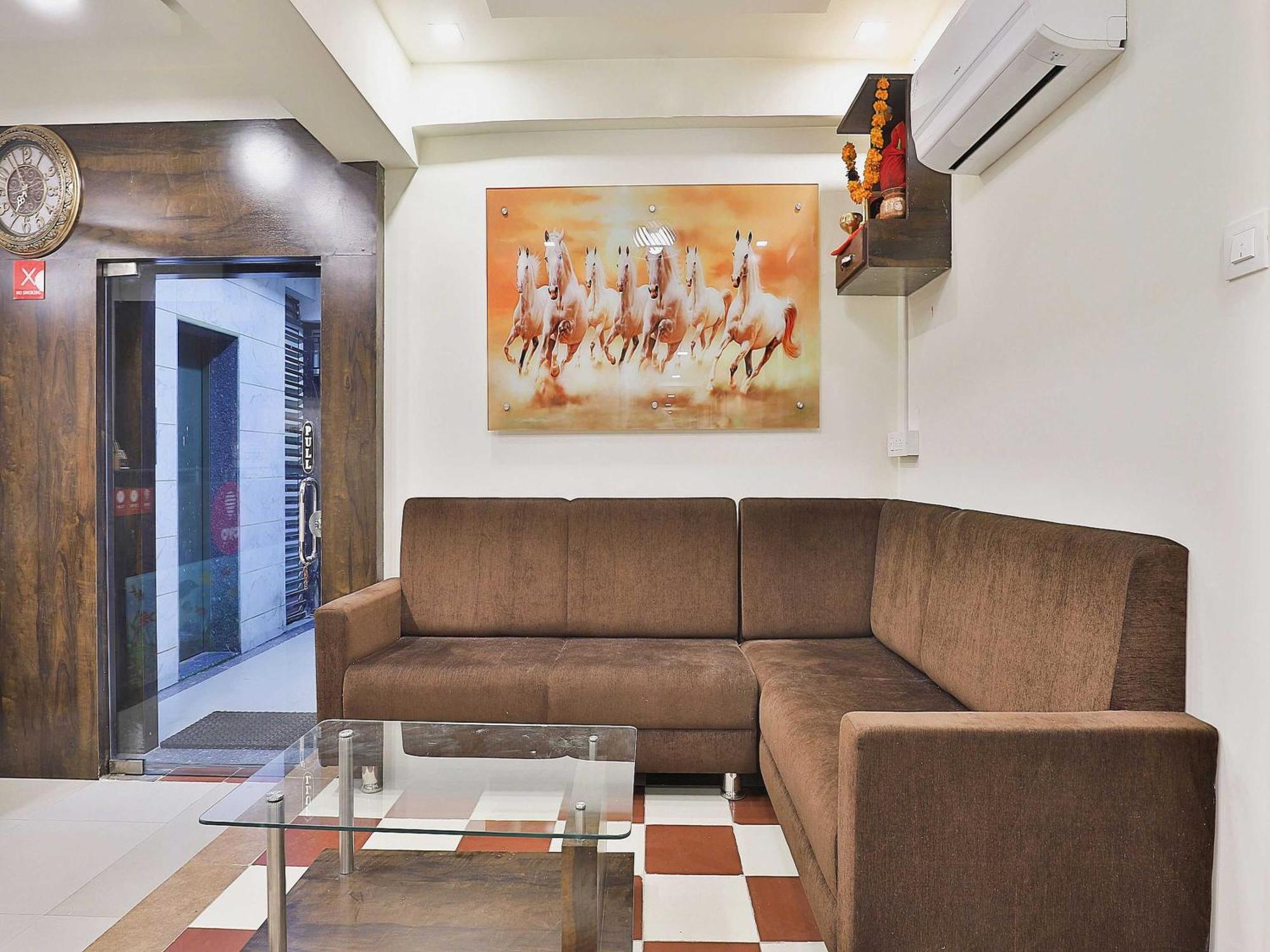 Hotel O Kajri Koba Екстериор снимка