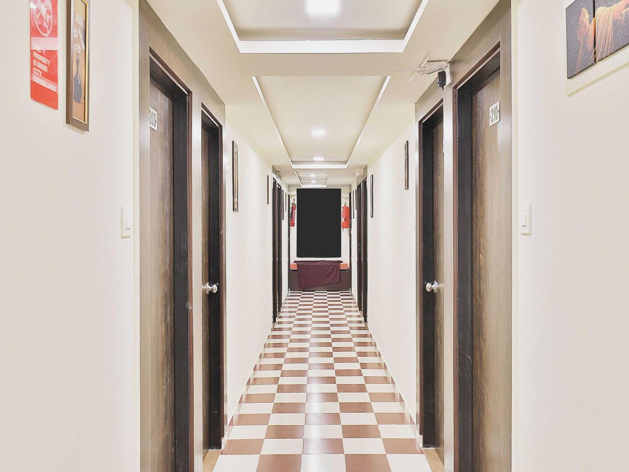 Hotel O Kajri Koba Екстериор снимка