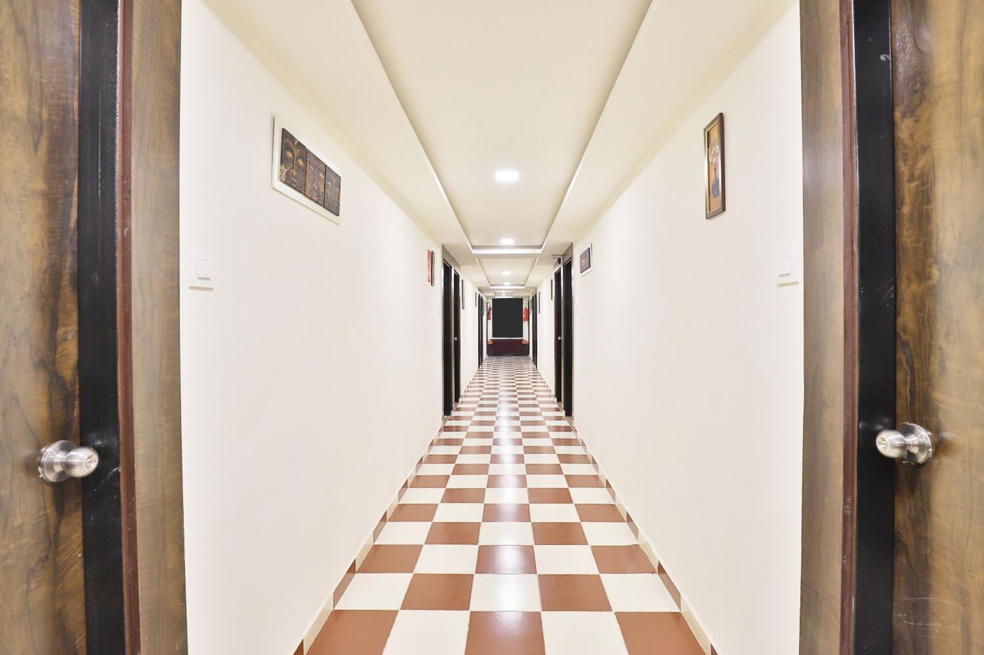 Hotel O Kajri Koba Екстериор снимка